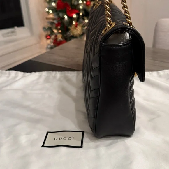 Gucci Black Quilted Marmont w/Gold Hardware - Picture 8 of 16